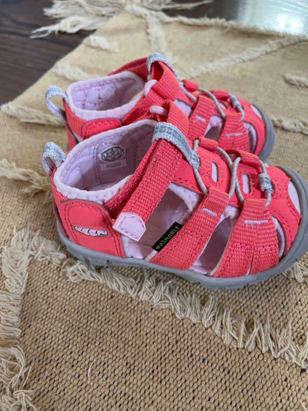Brand new CNX KEEN toddler size 4 sandals - Picture 2 of 5